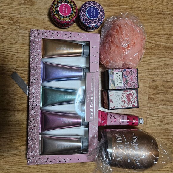 Gucci Fragrance - Hand Cream Gift Box: Elmtree & York lotion gift set - Picture 3 of 5